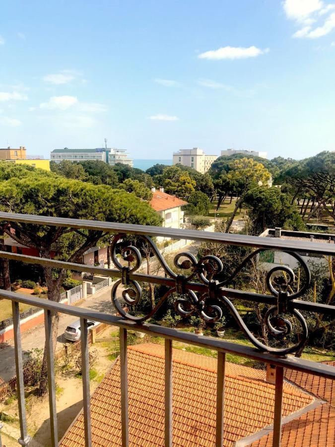 Hotel B&B Des Bains Milano Marittima Buitenkant foto