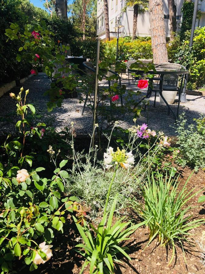 Hotel B&B Des Bains Milano Marittima Buitenkant foto
