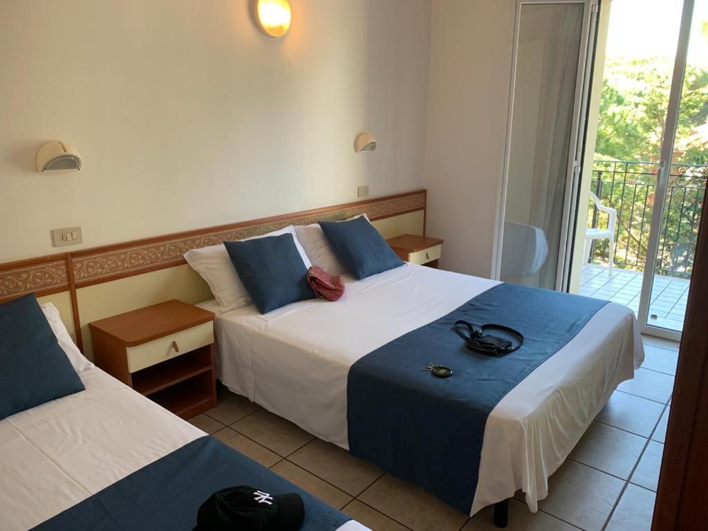 Hotel B&B Des Bains Milano Marittima Buitenkant foto