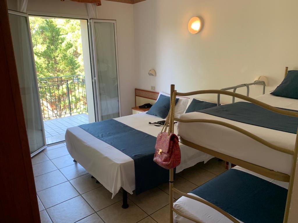 Hotel B&B Des Bains Milano Marittima Buitenkant foto